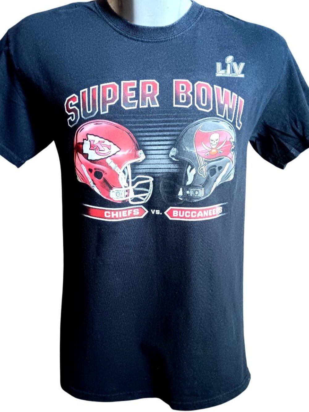 T-Shirt  Medium Super Bowl LIV Chiefs Vs. Buccaneers 100% Cotton  Black